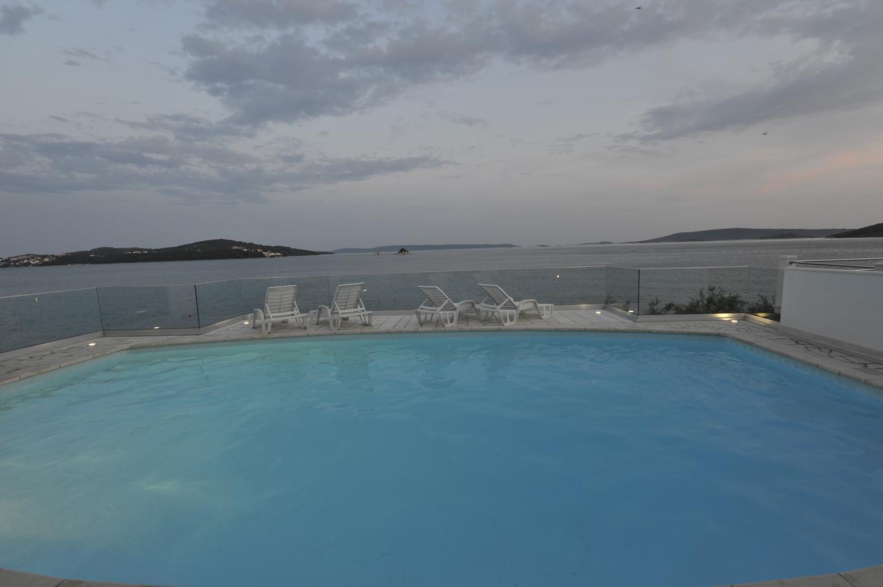 Apartments Villa Marija Seget Vranjica Exteriör bild